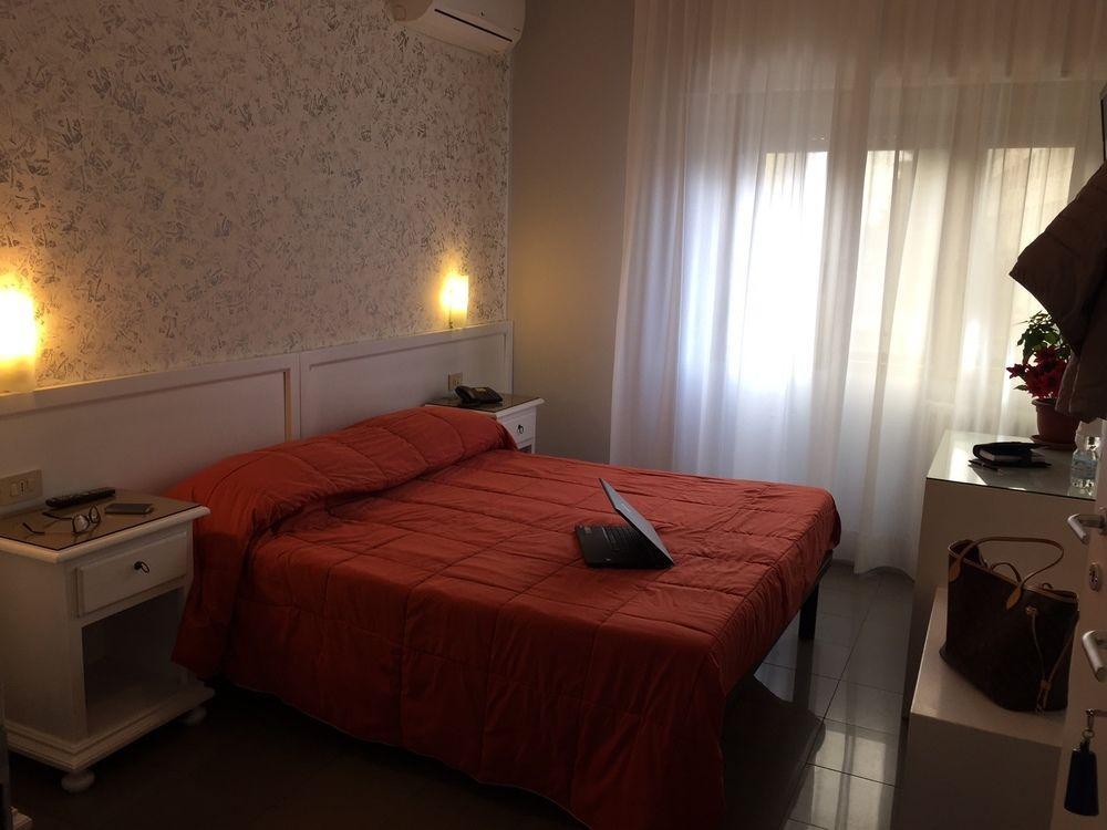 Hotel Marte Milan Exterior photo